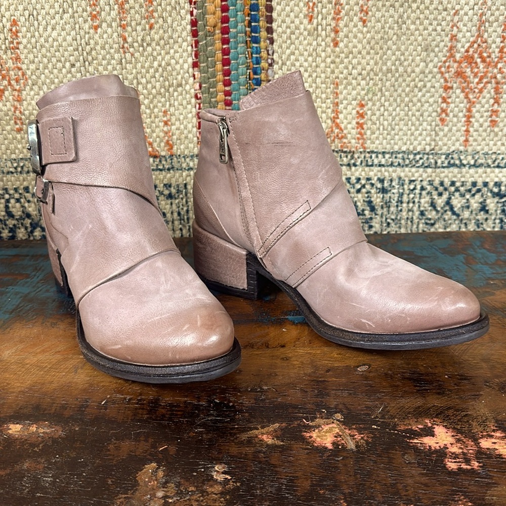 A.S.98 Olin boots in mauve leather. New in box.